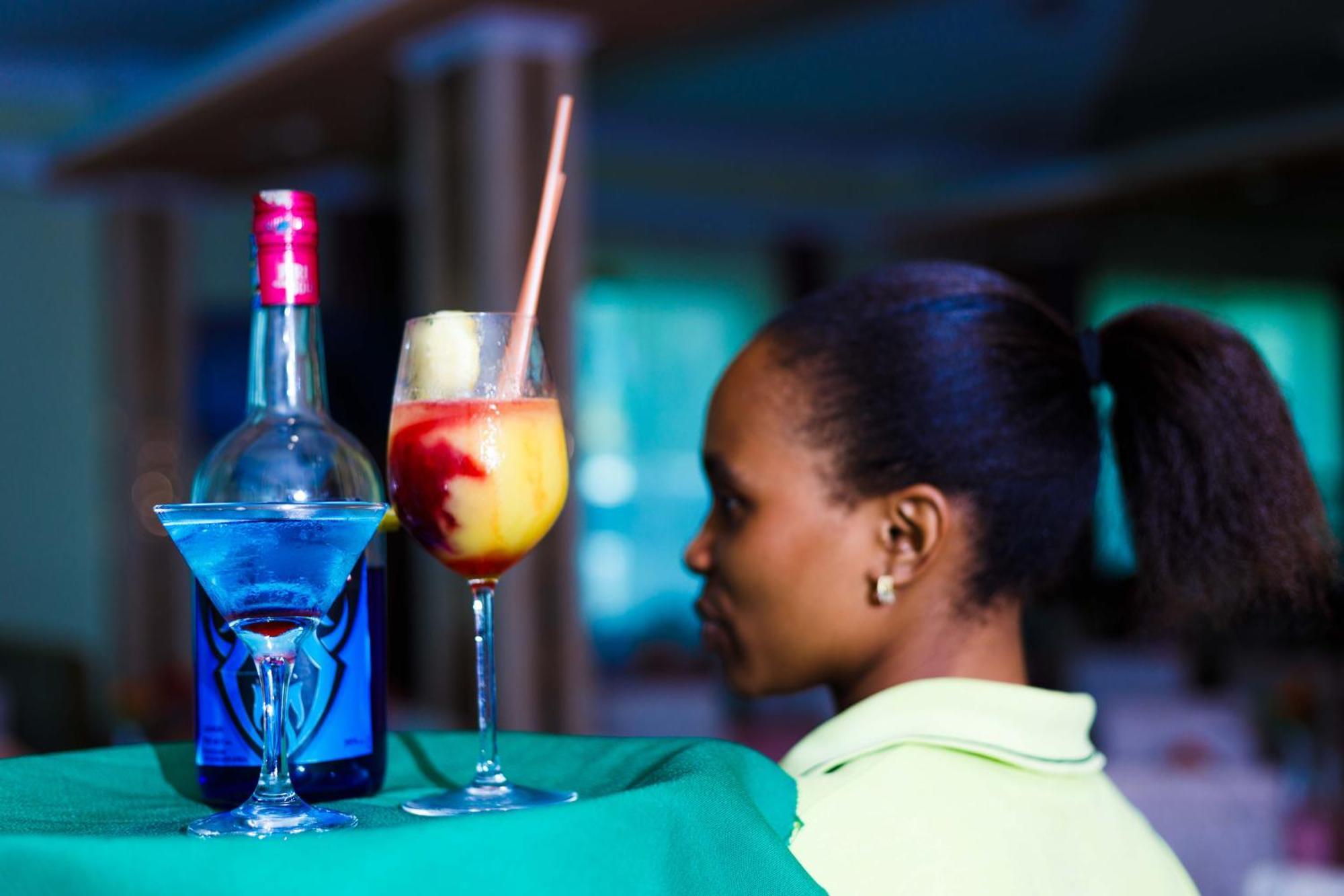 姆特瓦拉蒂芬妮钻石酒店 Mtwara 外观 照片